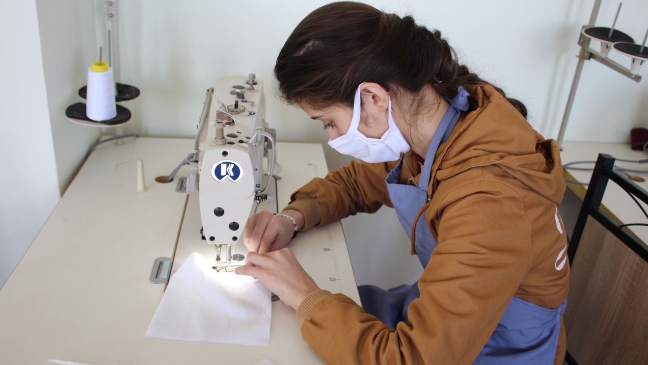 COVID-19: UNIDO helps Tajik textile enterprises diversify into PPE production