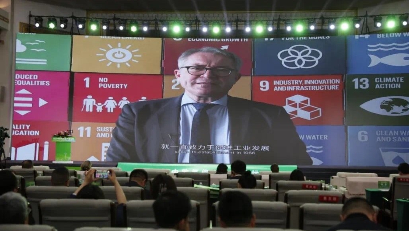 Beger at China-Europe Hydrogen Energy Industry Forum in Baotou