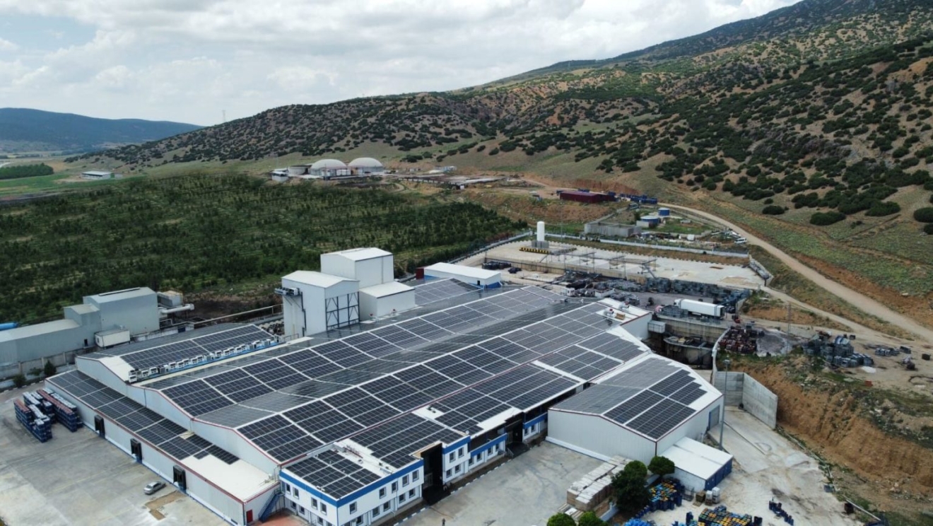 Dinar factory with solar panels